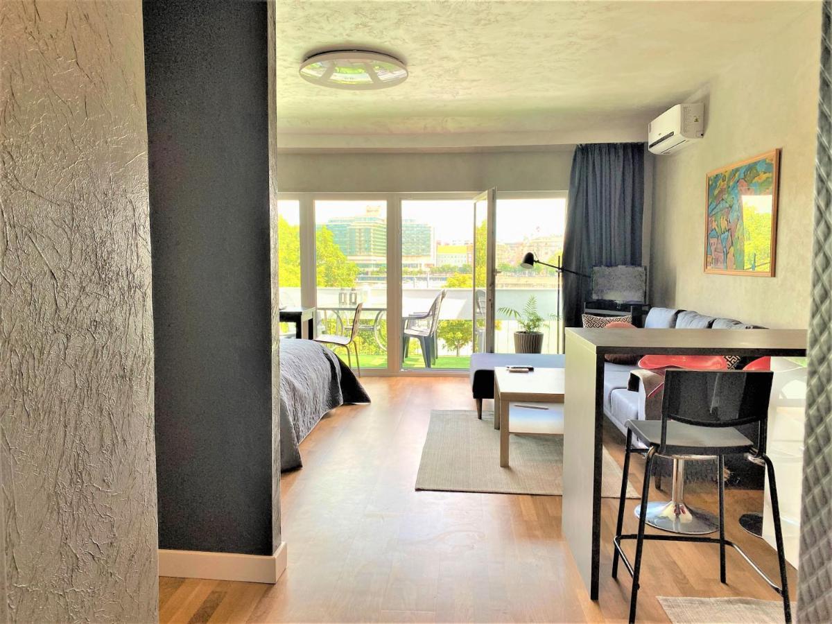 Danube View Artapartment With Balcony Budapest Exterior photo
