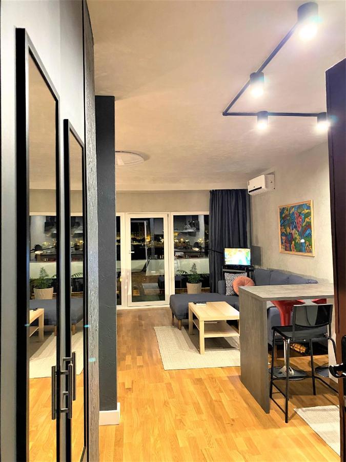Danube View Artapartment With Balcony Budapest Exterior photo
